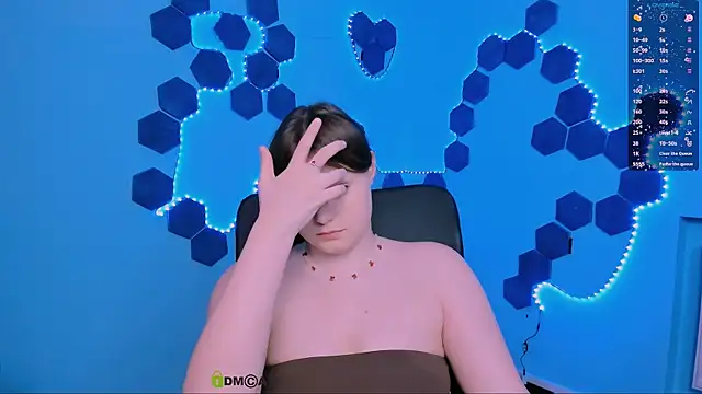 nikole kitt online show from 12/19/25, 07:49