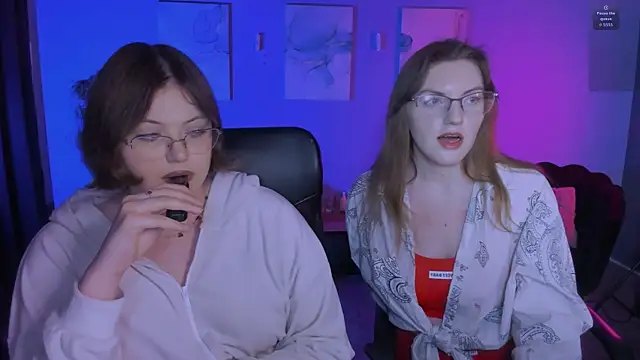 nikole kitt online show from 04/18/26, 06:54