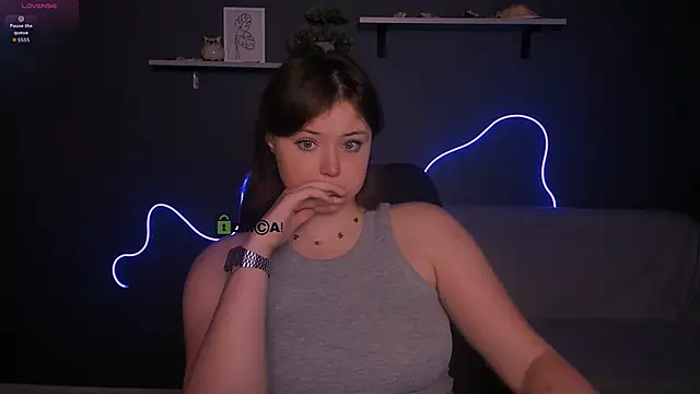 nikole kitt online show from 09/11/25, 07:36