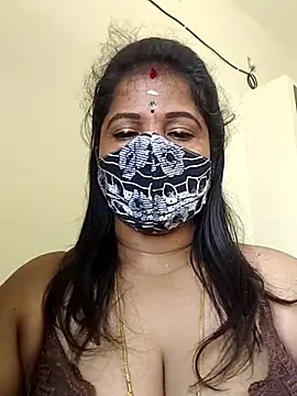 gaurika18 online show from 04/02/26, 07:26