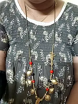 gaurika18 online show from 11/27/25, 03:29