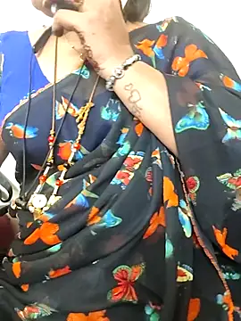 gaurika18 online show from 11/01/25, 05:25