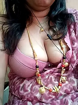 Snapshot of gaurika18 chatting on 03/10/25, 08:50 gaurika18 online show from 03/10/25, 08:50