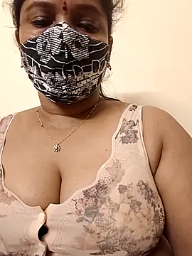 gaurika18 online show from 02/17/26, 04:10