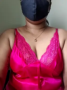 gaurika18 online show from 03/16/26, 04:42