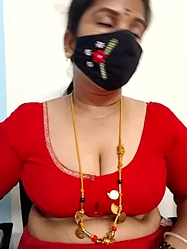 Snapshot of gaurika18 chatting on 06/06/26, 05:40 gaurika18 online show from 06/06/26, 05:40