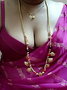 Snapshot of gaurika18 chatting on 03/06/25, 04:28 gaurika18 online show from 03/06/25, 04:28