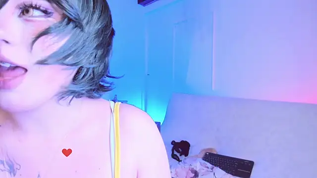 Lilith Asami online show from 04/12/26, 10:07