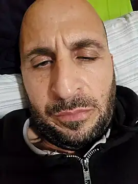 Snapshot of Devidwlf chatting on 11/20/25, 01:23 Devidwlf online show from 11/20/25, 01:23