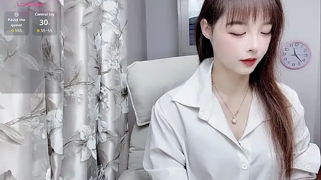 NINIbaby-99 online show from 11/23/25, 03:22