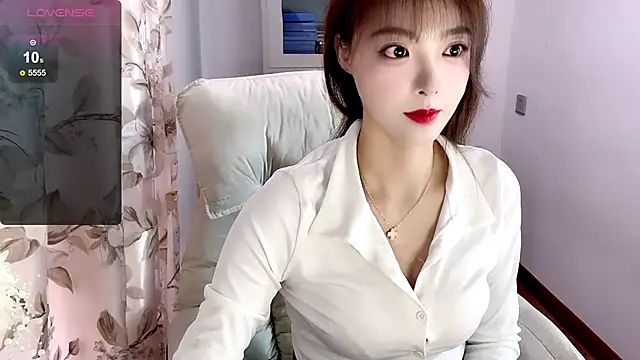 Snapshot of NINIbaby-99 chatting on 03/16/25, 05:36 NINIbaby-99 online show from 03/16/25, 05:36