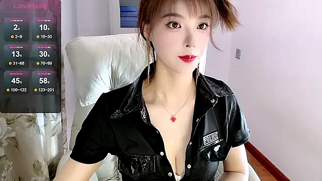 Snapshot of NINIbaby-99 chatting on 03/15/25, 05:04 NINIbaby-99 online show from 03/15/25, 05:04
