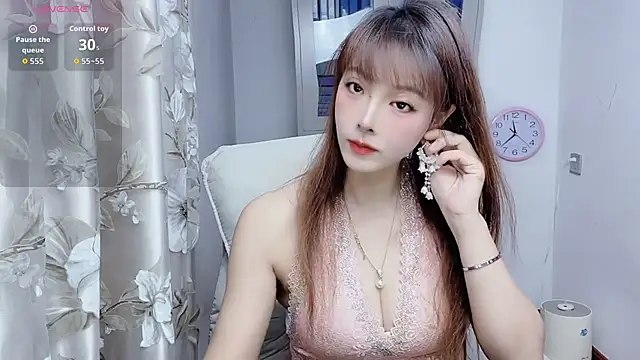 Snapshot of NINIbaby-99 chatting on 01/13/26, 03:38 NINIbaby-99 online show from 01/13/26, 03:38