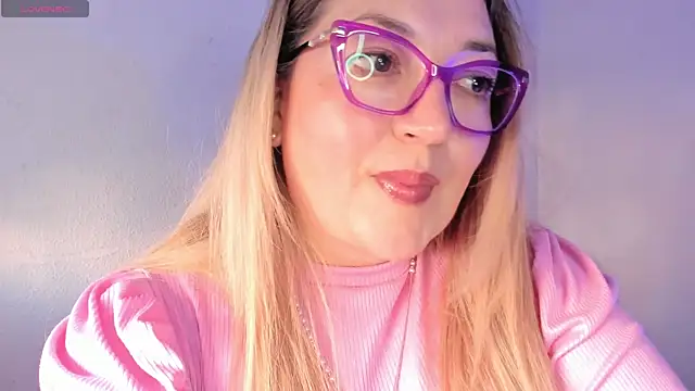 Snapshot of Naty_Mature_ chatting on 05/21/26, 05:43 Naty Mature online show from 05/21/26, 05:43