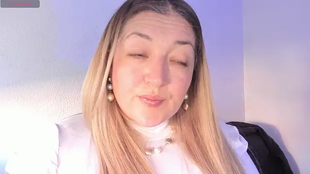 Snapshot of Naty_Mature_ chatting on 05/20/26, 05:32 Naty Mature online show from 05/20/26, 05:32