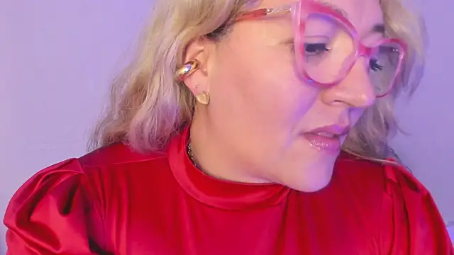 Naty Mature  online show from 11/01/25, 01:45