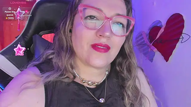 Snapshot of Naty_Mature_ chatting on 03/07/25, 10:10 Naty Mature online show from 03/07/25, 10:10