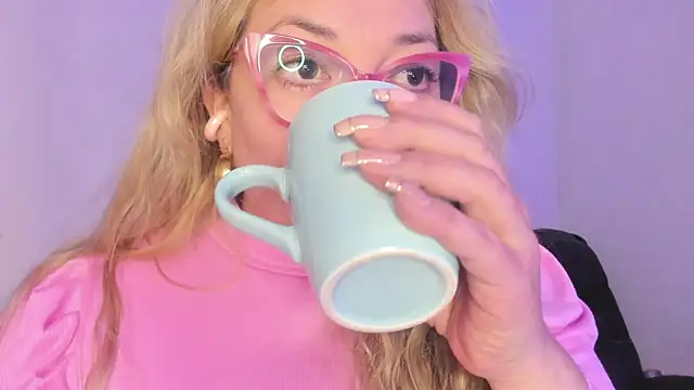 Naty Mature  online show from 11/25/25, 07:03