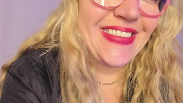 Naty Mature  online show from 12/04/25, 04:11