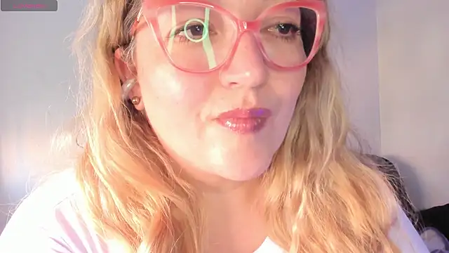 Snapshot of Naty_Mature_ chatting on 04/19/26, 05:14 Naty Mature online show from 04/19/26, 05:14