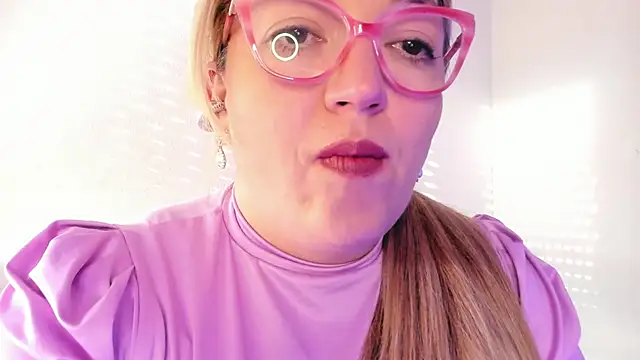 Naty Mature  online show from 11/20/25, 08:48