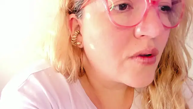 Naty Mature  online show from 12/01/25, 11:44