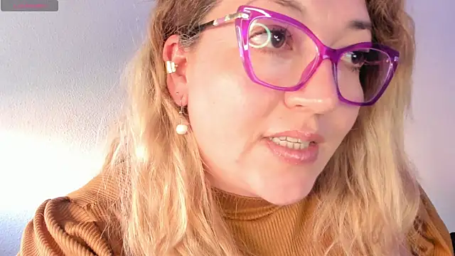 Snapshot of Naty_Mature_ chatting on 04/29/26, 05:17 Naty Mature online show from 04/29/26, 05:17
