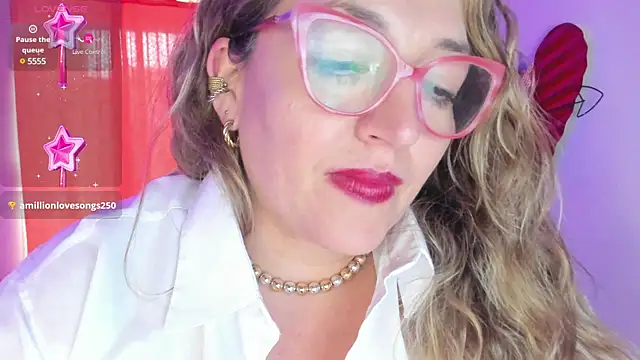 Snapshot of Naty_Mature_ chatting on 03/14/25, 09:32 Naty Mature online show from 03/14/25, 09:32