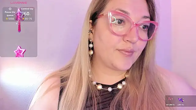 Naty Mature  online show from 04/03/26, 06:25