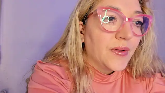 Naty Mature  online show from 12/18/25, 08:23