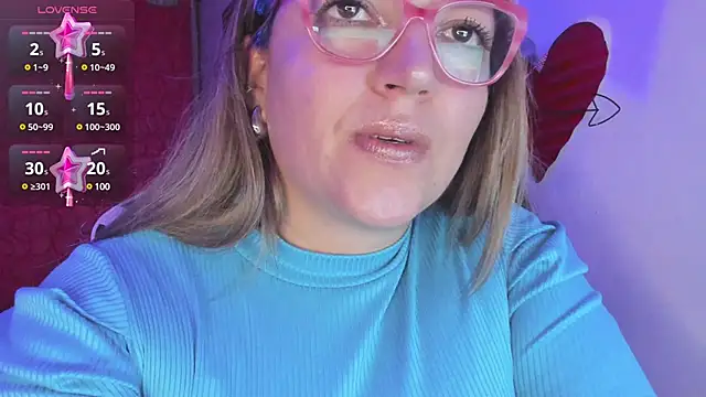 Snapshot of Naty_Mature_ chatting on 03/01/25, 01:43 Naty Mature online show from 03/01/25, 01:43