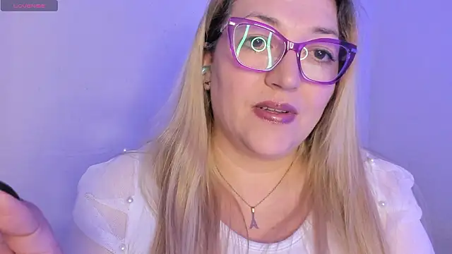 Naty Mature  online show from 03/11/26, 07:19