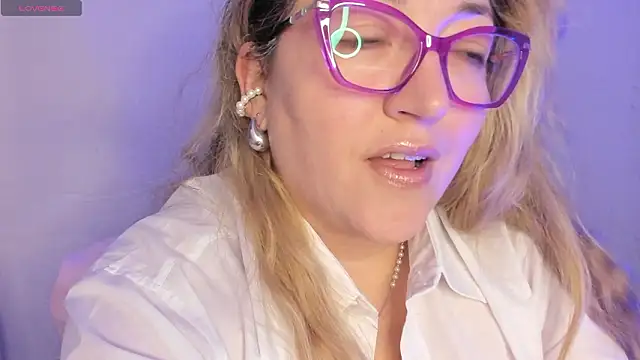 Naty Mature  online show from 02/15/26, 06:07