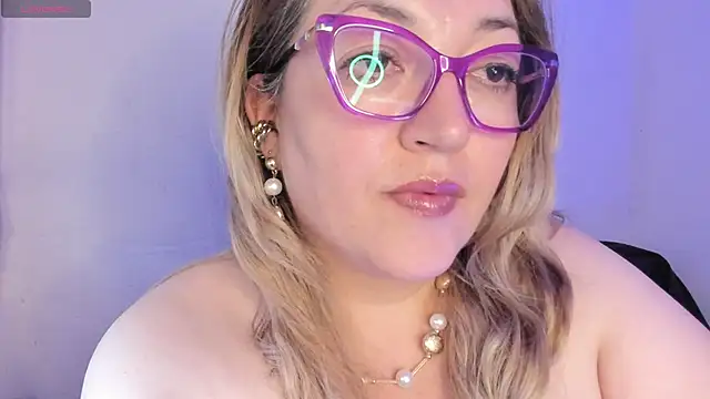 Snapshot of Naty_Mature_ chatting on 05/26/26, 07:12 Naty Mature online show from 05/26/26, 07:12