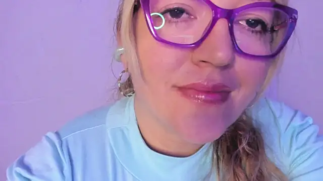 Snapshot of Naty_Mature_ chatting on 10/06/25, 09:59 Naty Mature online show from 10/06/25, 09:59