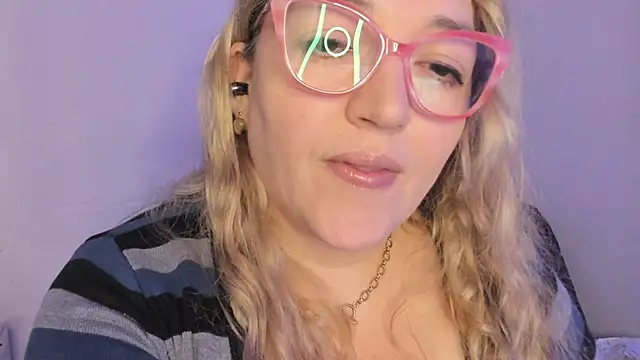 Naty Mature  online show from 12/20/25, 06:11