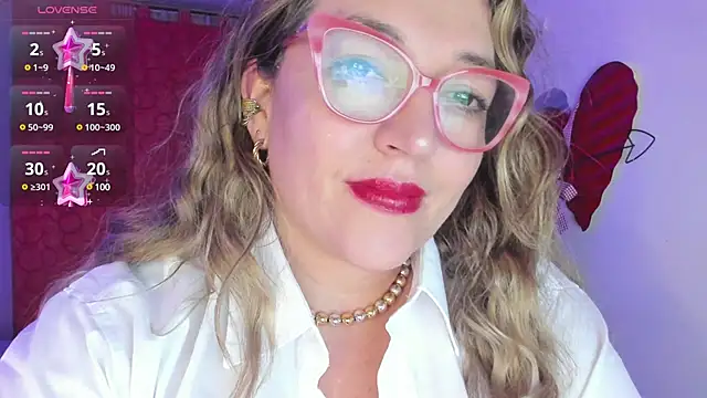 Snapshot of Naty_Mature_ chatting on 03/15/25, 03:07 Naty Mature online show from 03/15/25, 03:07