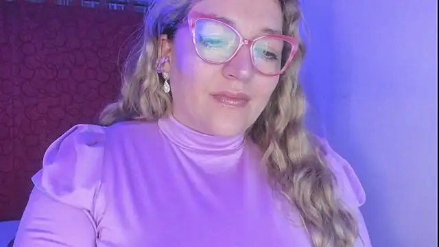 Snapshot of Naty_Mature_ chatting on 09/08/25, 11:15 Naty Mature online show from 09/08/25, 11:15