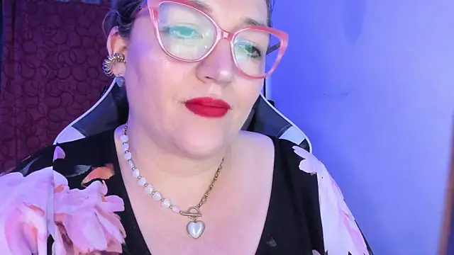Snapshot of Naty_Mature_ chatting on 09/10/25, 01:26 Naty Mature online show from 09/10/25, 01:26