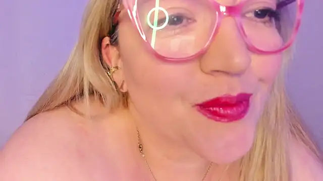 Naty Mature  online show from 11/15/25, 07:40