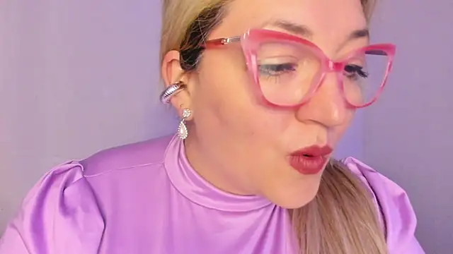 Naty Mature  online show from 11/19/25, 05:35