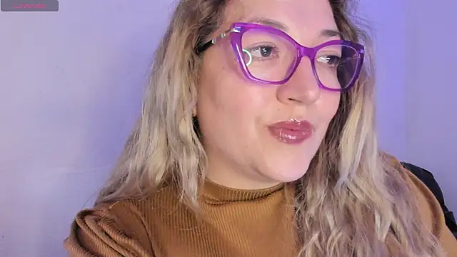 Snapshot of Naty_Mature_ chatting on 05/19/26, 07:21 Naty Mature online show from 05/19/26, 07:21