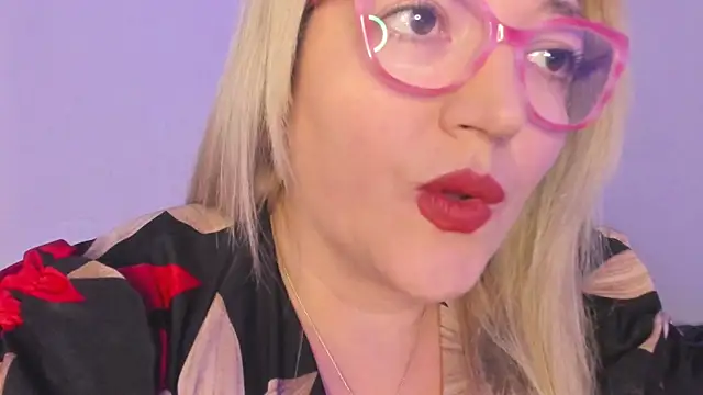 Naty Mature  online show from 11/17/25, 05:06