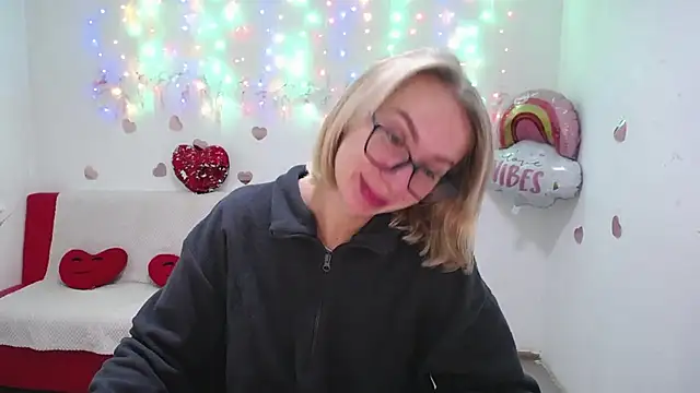 Snapshot of VasilisaSii chatting on 09/29/25, 05:14 VasilisaSii online show from 09/29/25, 05:14