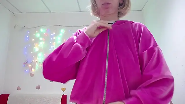 Snapshot of VasilisaSii chatting on 09/22/25, 05:13 VasilisaSii online show from 09/22/25, 05:13