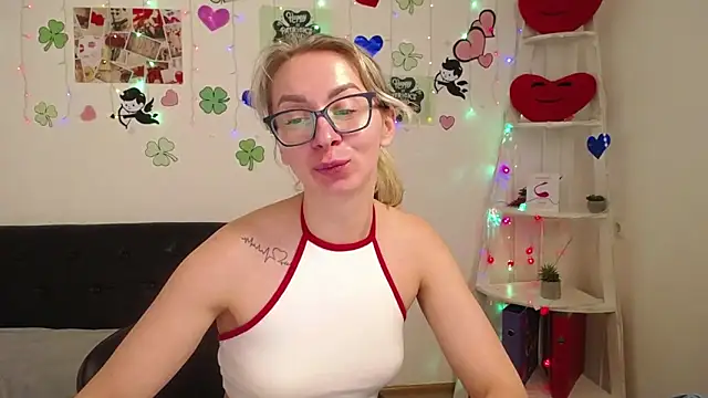 Snapshot of VasilisaSii chatting on 03/17/25, 09:12 VasilisaSii online show from 03/17/25, 09:12