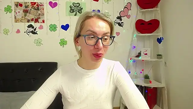 Snapshot of VasilisaSii chatting on 03/22/25, 09:13 VasilisaSii online show from 03/22/25, 09:13