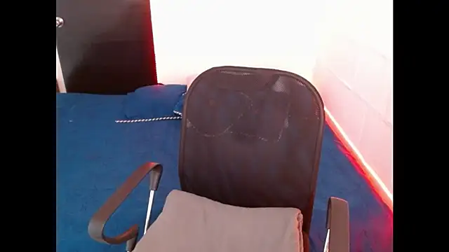 Davixx258 online show from 02/04/25, 08:17