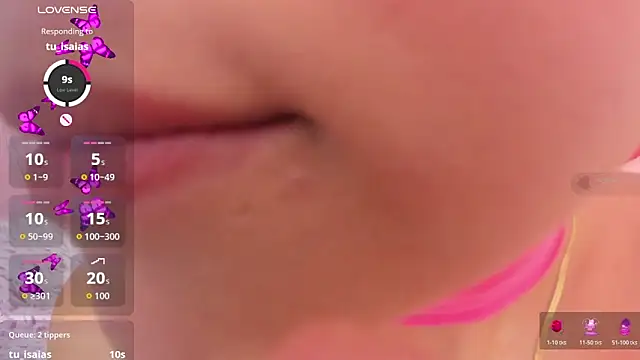 Snapshot of AliaAsad chatting on 12/17/25, 12:10 AliaAsad online show from 12/17/25, 12:10