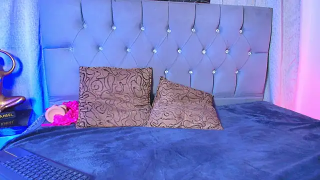 meggan 77 online show from 11/30/25, 08:26